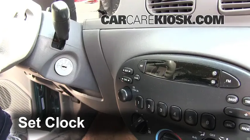 1997 Mercury Tracer LS 2.0L 4 Cyl. Sedan Clock